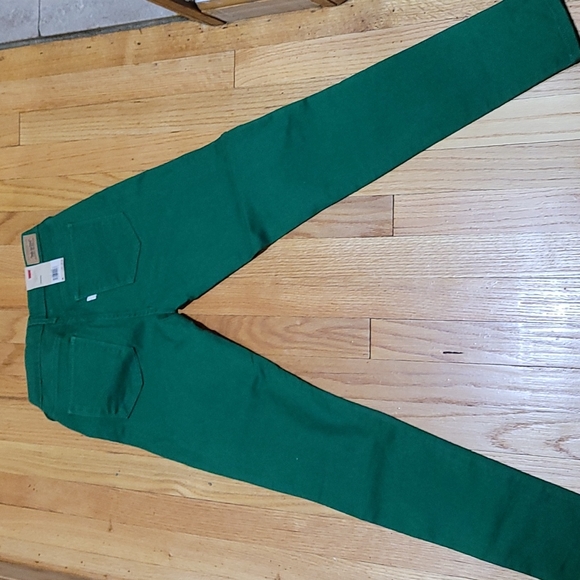 Green Levi's Legging/Jean's - Picture 4 of 6